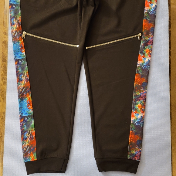 INC Men's Graffiti Sport Jogger - Picture 6 of 11